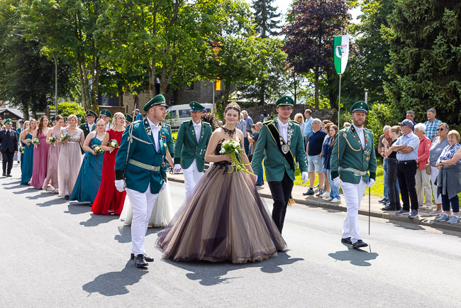 Grosser Festzug am Sonntag